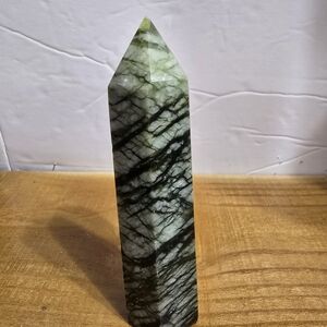 SERPENTINE Crystal Tower